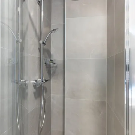 Apartment Chloe's Luxury & Ev Charger & Free Private Parking *
