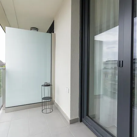 Apartment Chloe's Luxury & Ev Charger & Free Private Parking
