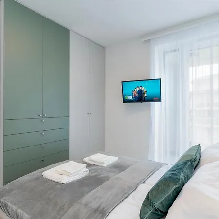 Apartment Chloe's Luxury & Ev Charger & Free Private Parking Budapest