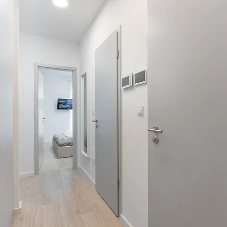 Chloe's Luxury & Ev Charger & Free Private Parking Budapest