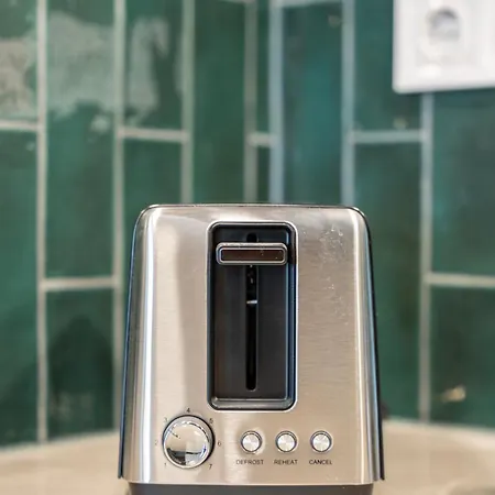 Apartment Chloe's Luxury & Ev Charger & Free Private Parking *